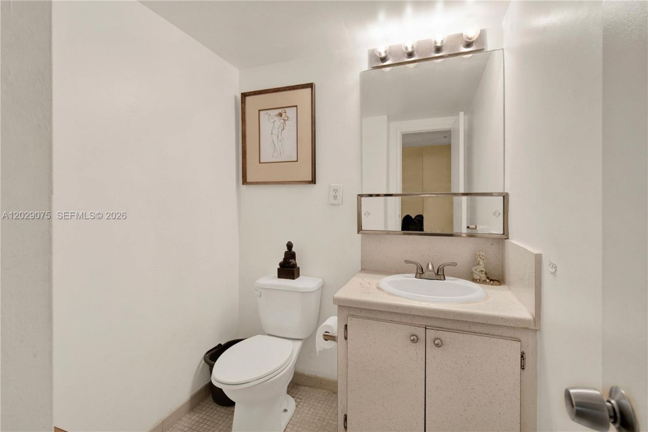 19390 Collins Ave, Unit 1419, Sunny Isles Beach, FL 33160 Photo