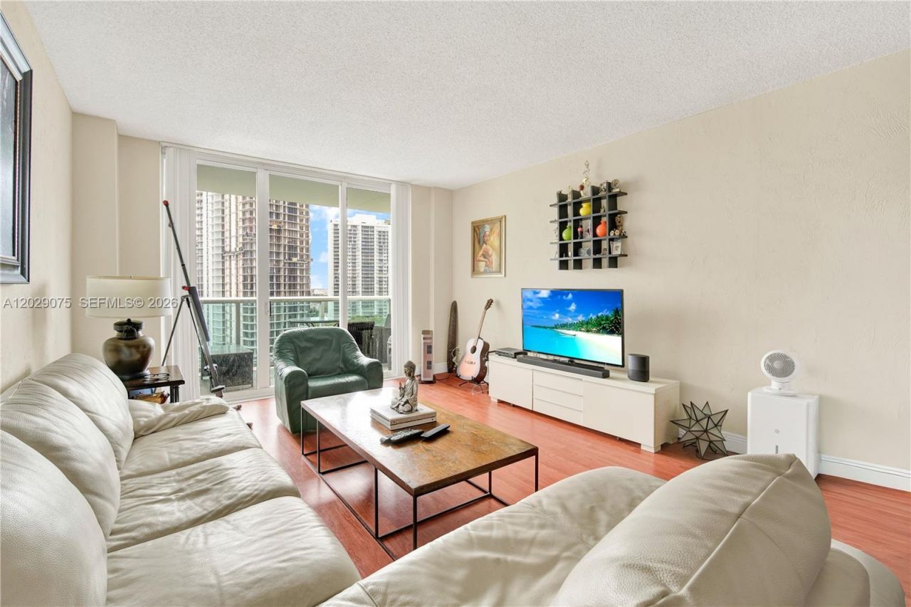 19390 Collins Ave, Unit 1419, Sunny Isles Beach, FL 33160 Photo