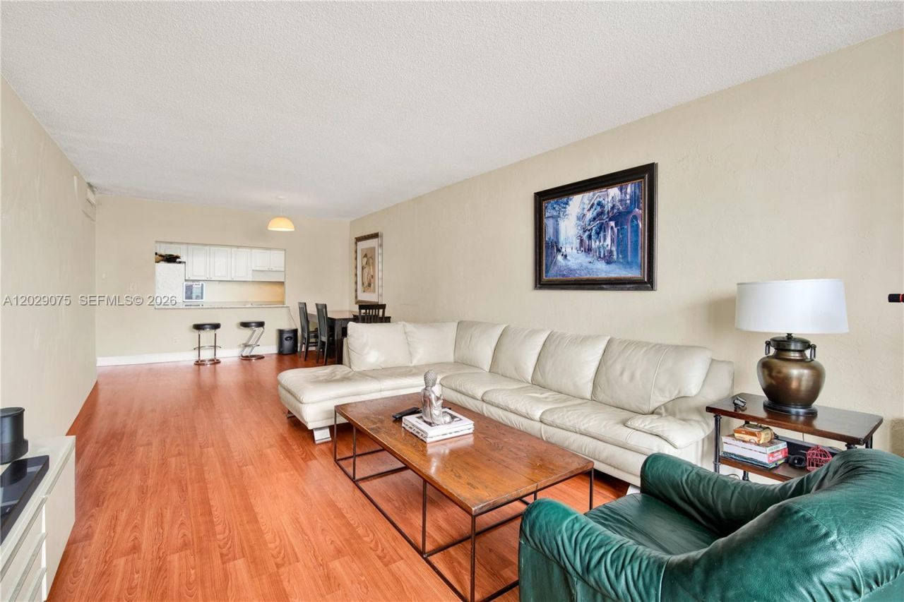 19390 Collins Ave, Unit 1419, Sunny Isles Beach, FL 33160 Photo