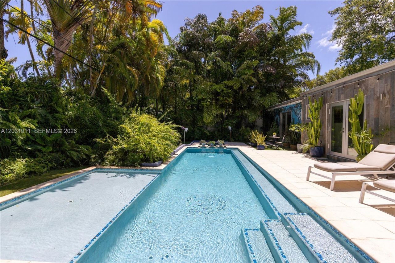 651 NE 52nd Ter , Miami, FL 33137 Photo