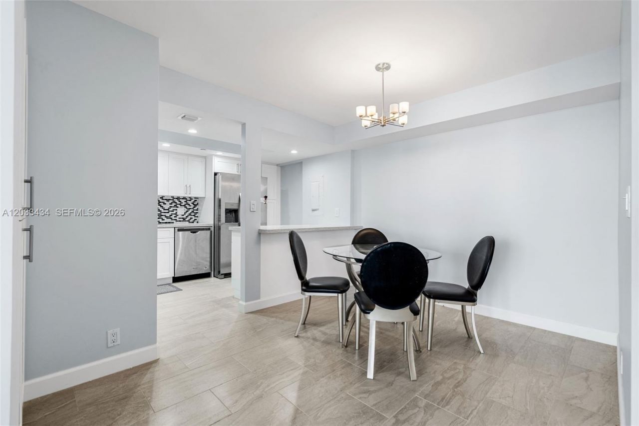 1000 Quayside Ter , Unit 1604, Miami, FL 33138 Photo