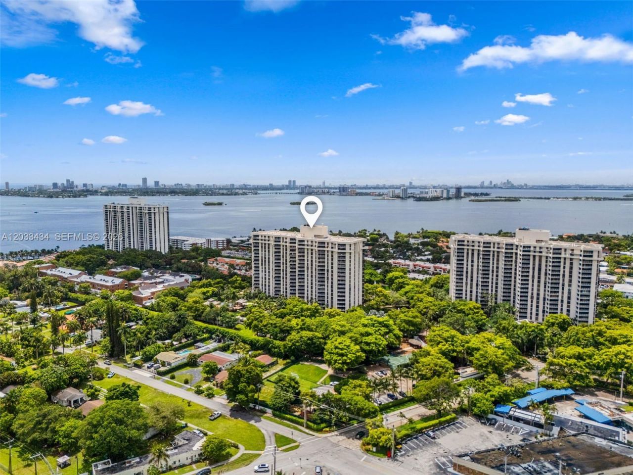 1000 Quayside Ter , Unit 1604, Miami, FL 33138 Photo