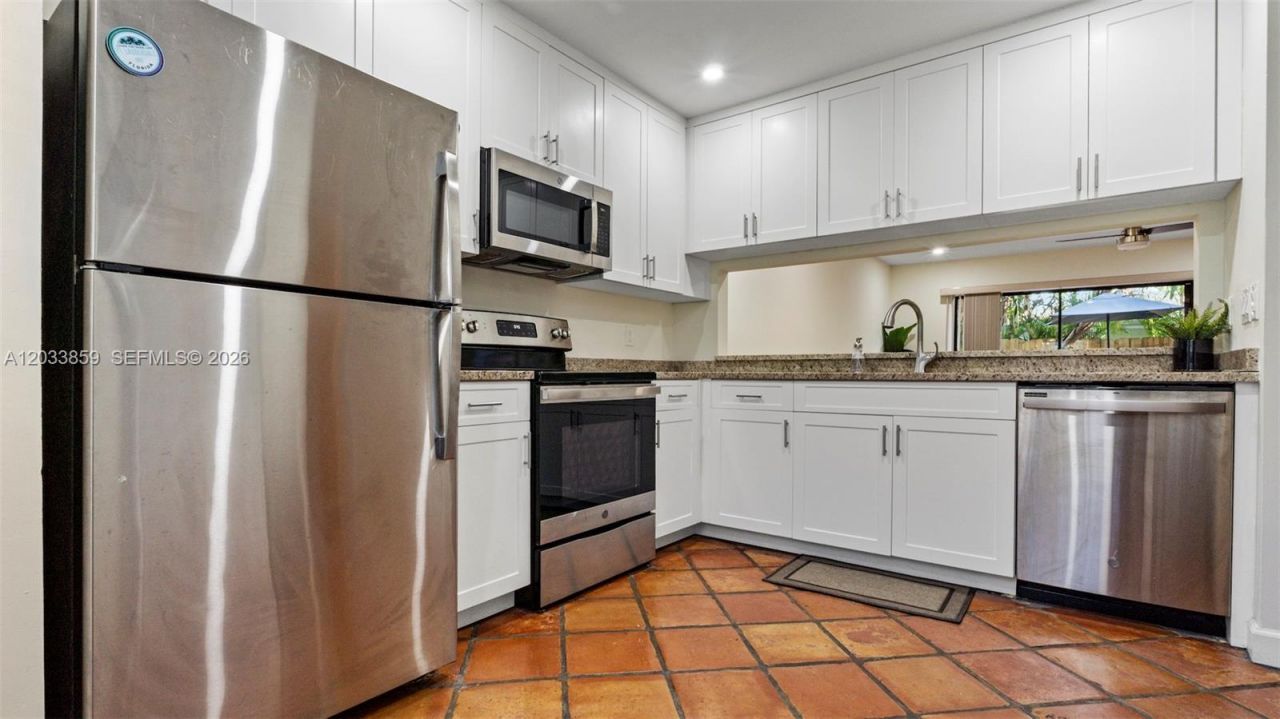 3014 NE 21st Ter, Fort Lauderdale, FL 33306 Photo