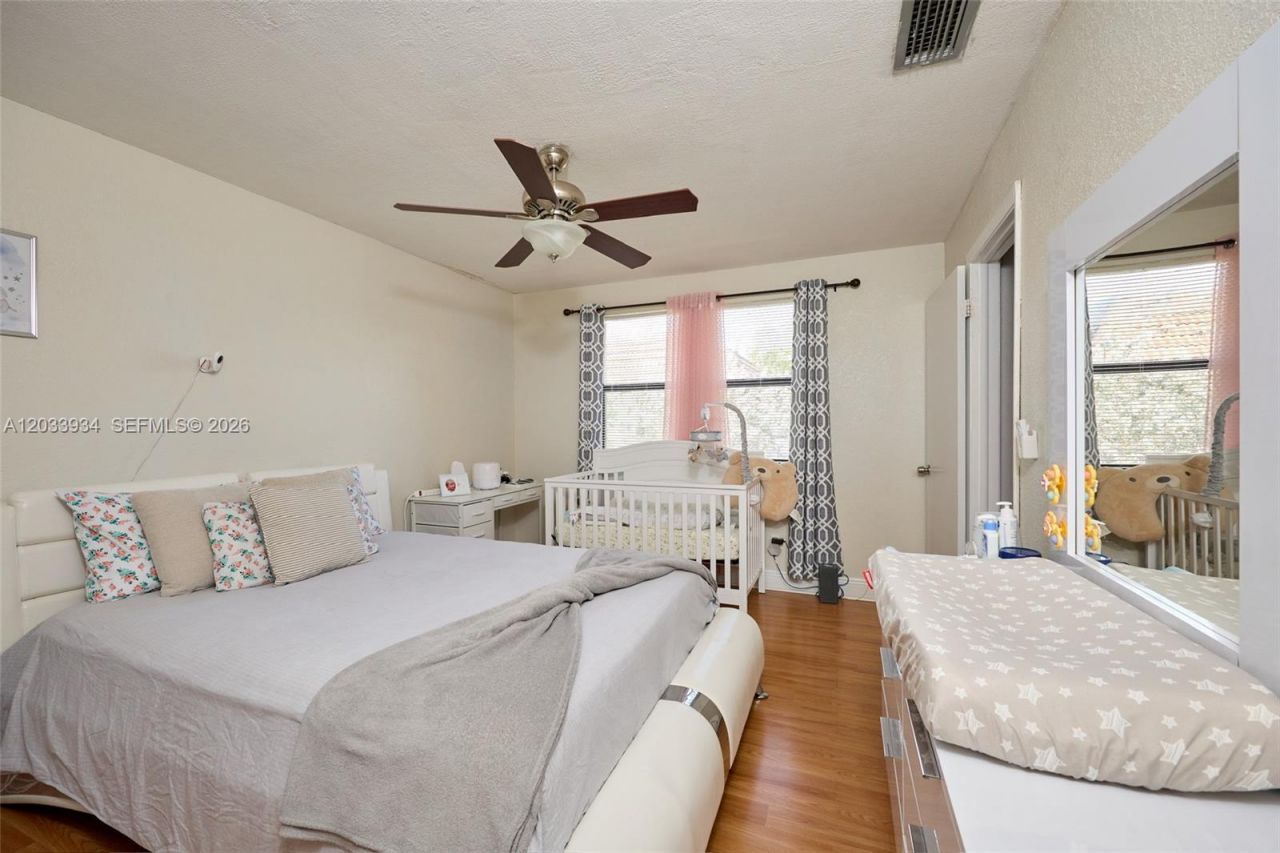 940 NW 104th Ave , Unit 203, Pembroke Pines, FL 33026 Photo