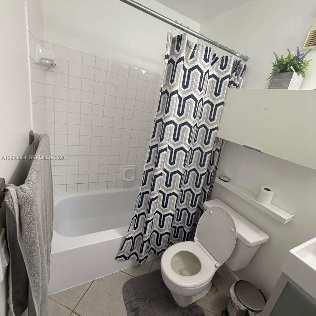 940 NW 104th Ave , Unit 203, Pembroke Pines, FL 33026 Photo
