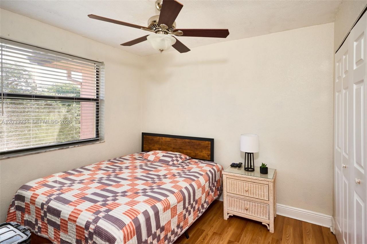940 NW 104th Ave , Unit 203, Pembroke Pines, FL 33026 Photo
