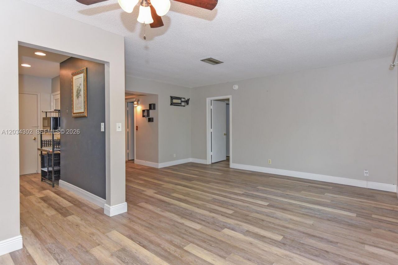 298 SW 6th St , Unit 1030, Boca Raton, FL 33432 Photo