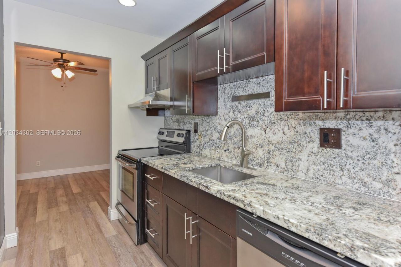 298 SW 6th St , Unit 1030, Boca Raton, FL 33432 Photo