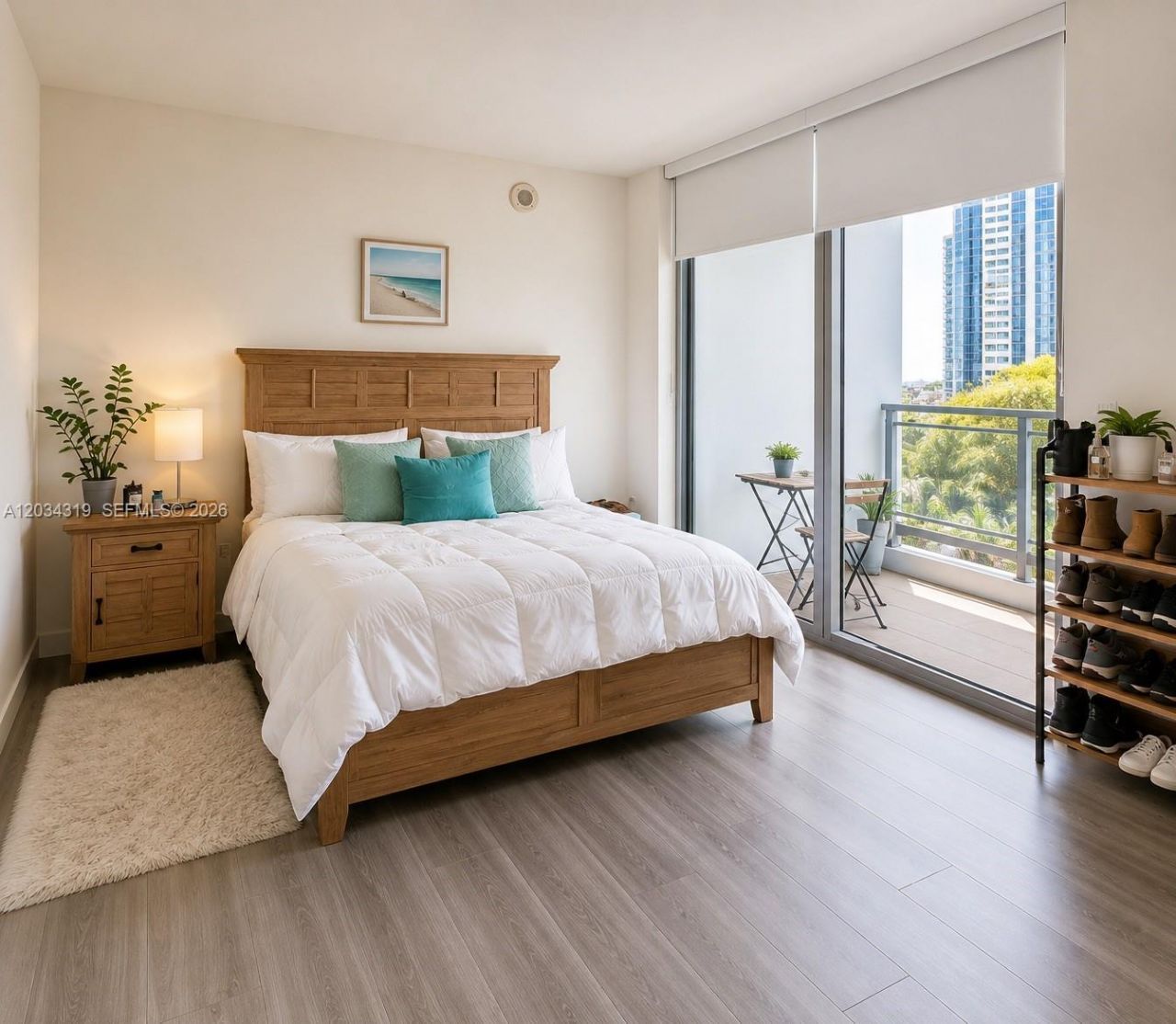 90 SW 3rd St , Unit 1413, Miami, FL 33130 Photo