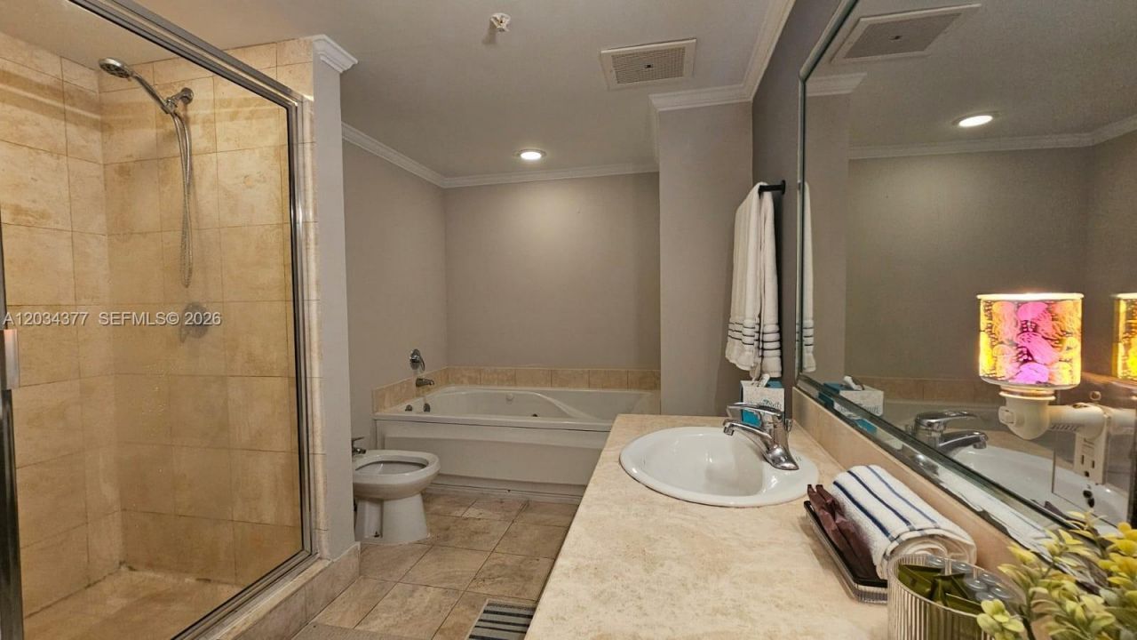 17375 Collins Ave , Unit 2304, Sunny Isles Beach, FL 33160 Photo