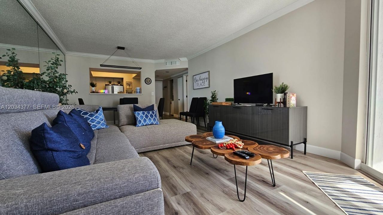 17375 Collins Ave , Unit 2304, Sunny Isles Beach, FL 33160 Photo