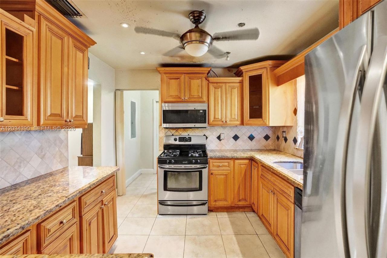 17132 NW 9th Ct, Miami Gardens, FL 33169 Photo
