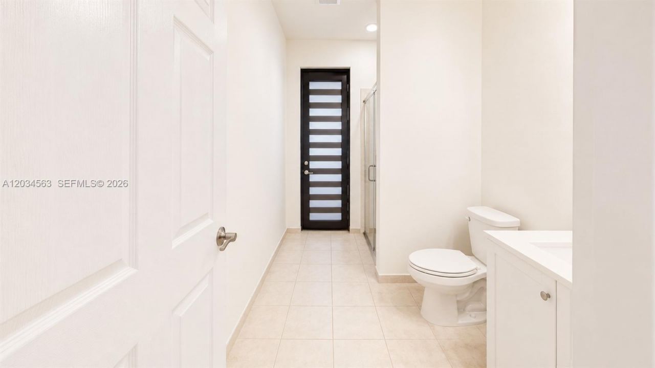 2434 NE 1st St , Unit 2434, Homestead, FL 33033 Photo