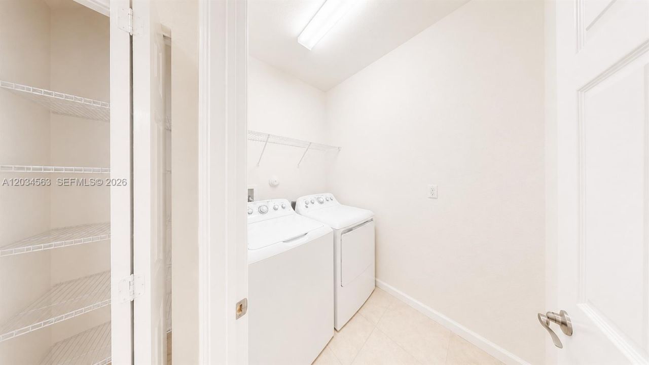 2434 NE 1st St , Unit 2434, Homestead, FL 33033 Photo
