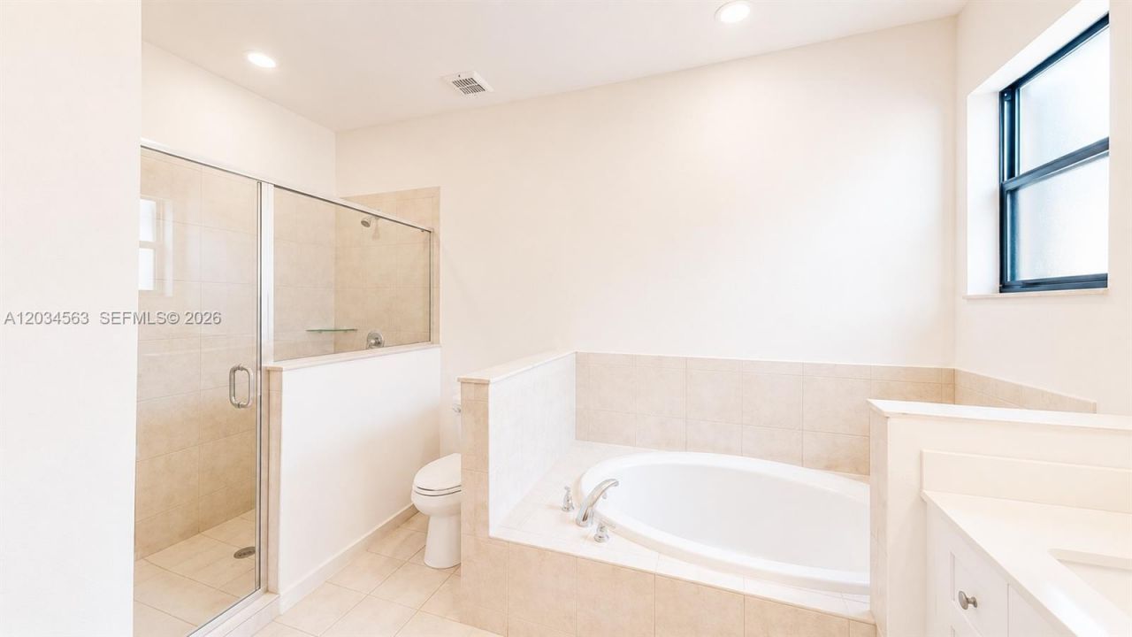 2434 NE 1st St , Unit 2434, Homestead, FL 33033 Photo