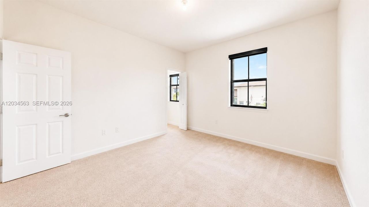2434 NE 1st St , Unit 2434, Homestead, FL 33033 Photo