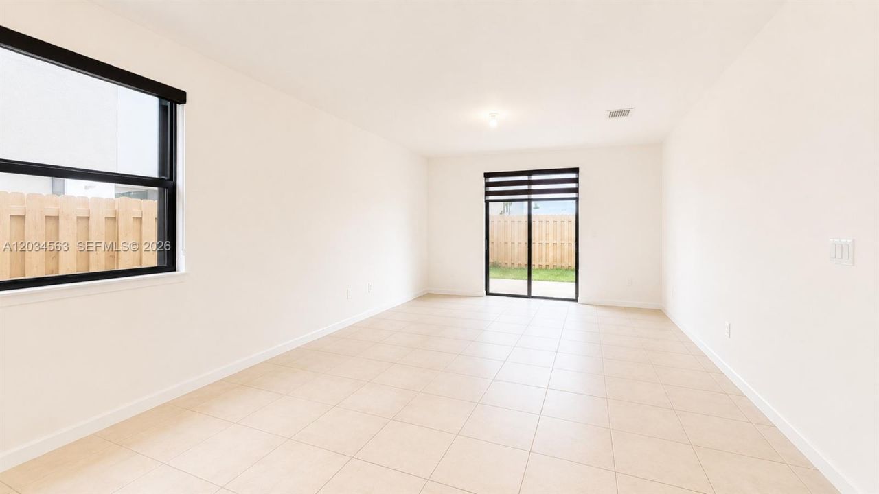 2434 NE 1st St , Unit 2434, Homestead, FL 33033 Photo
