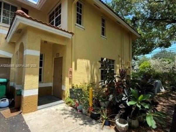 8900 NE 8th Ave , Unit 1109, Miami, FL 33138