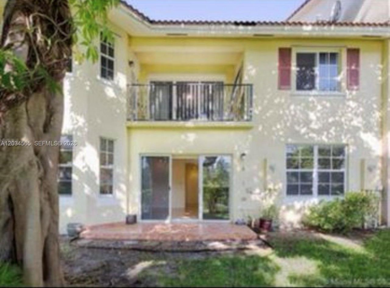 8900 NE 8th Ave , Unit 1109, Miami, FL 33138 Photo