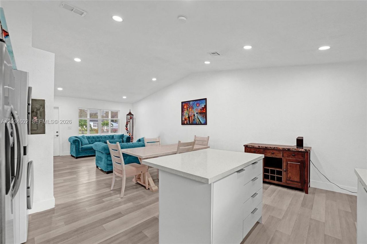 3413 SW 12th Ct, Fort Lauderdale, FL 33312 Photo