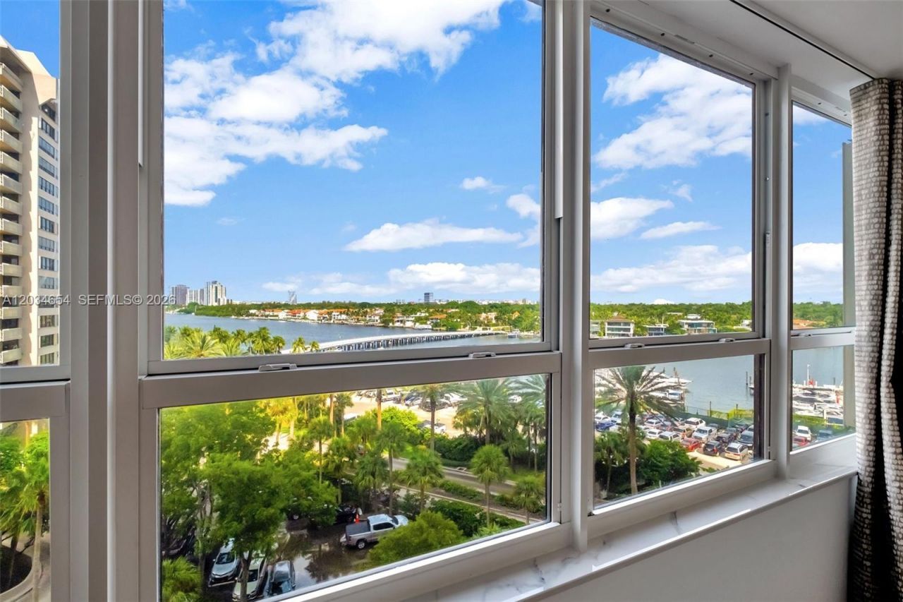2 Grove Isle Dr , Unit B706, Miami, FL 33133 Photo