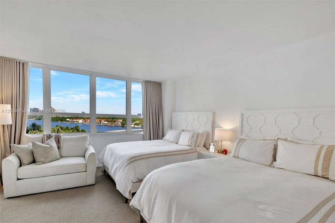 2 Grove Isle Dr , Unit B706, Miami, FL 33133 Photo