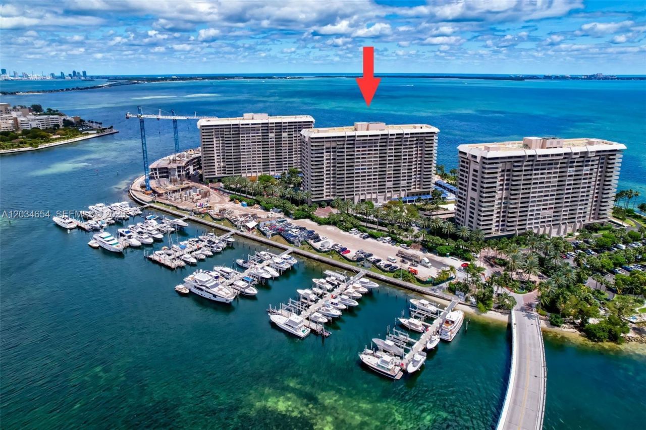 2 Grove Isle Dr , Unit B706, Miami, FL 33133 Photo