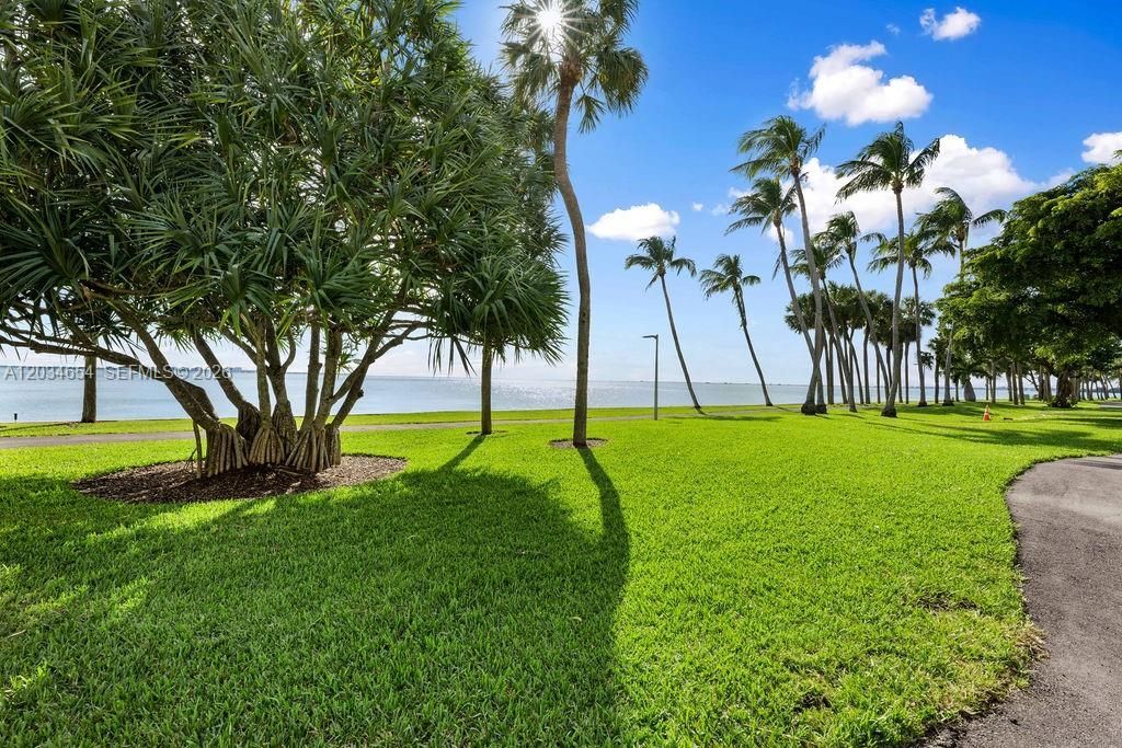 2 Grove Isle Dr , Unit B706, Miami, FL 33133 Photo