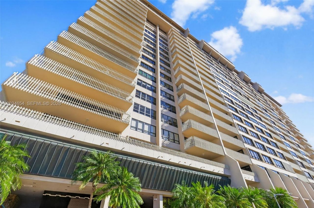 2 Grove Isle Dr , Unit B706, Miami, FL 33133 Photo
