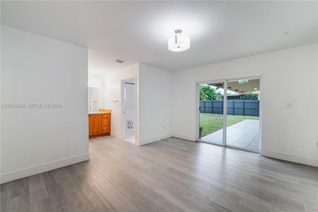 17766 SW 154th Pl, Miami, FL 33187 Photo