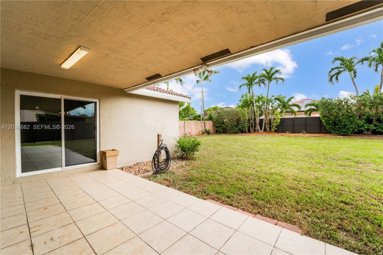 17766 SW 154th Pl, Miami, FL 33187 Photo