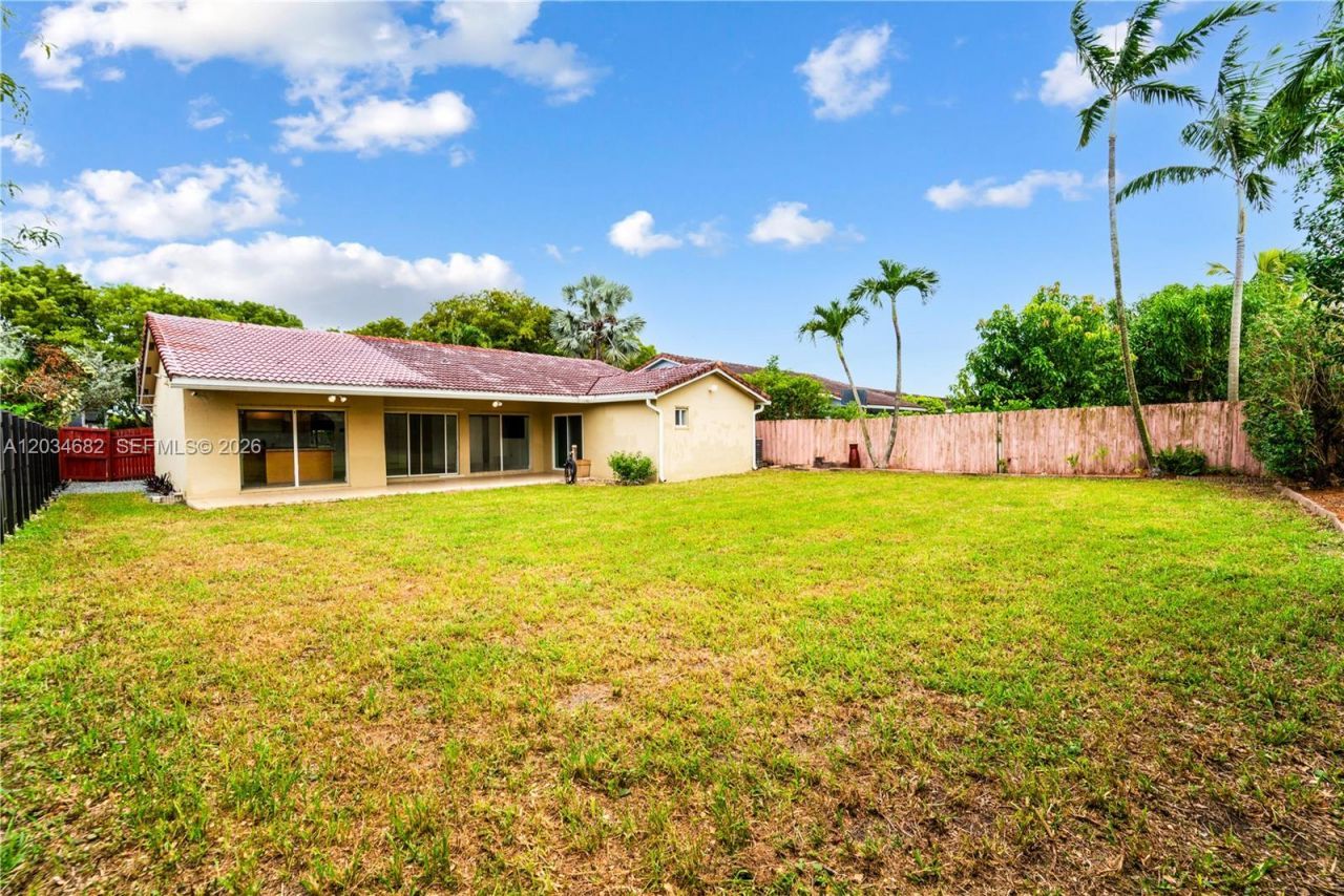 17766 SW 154th Pl, Miami, FL 33187 Photo