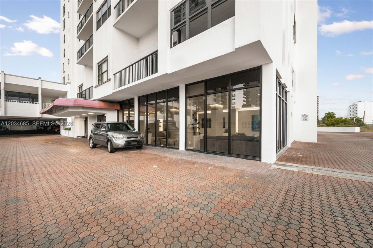 2401 S Ocean Dr , Unit 2402, Hollywood, FL 33019 Photo