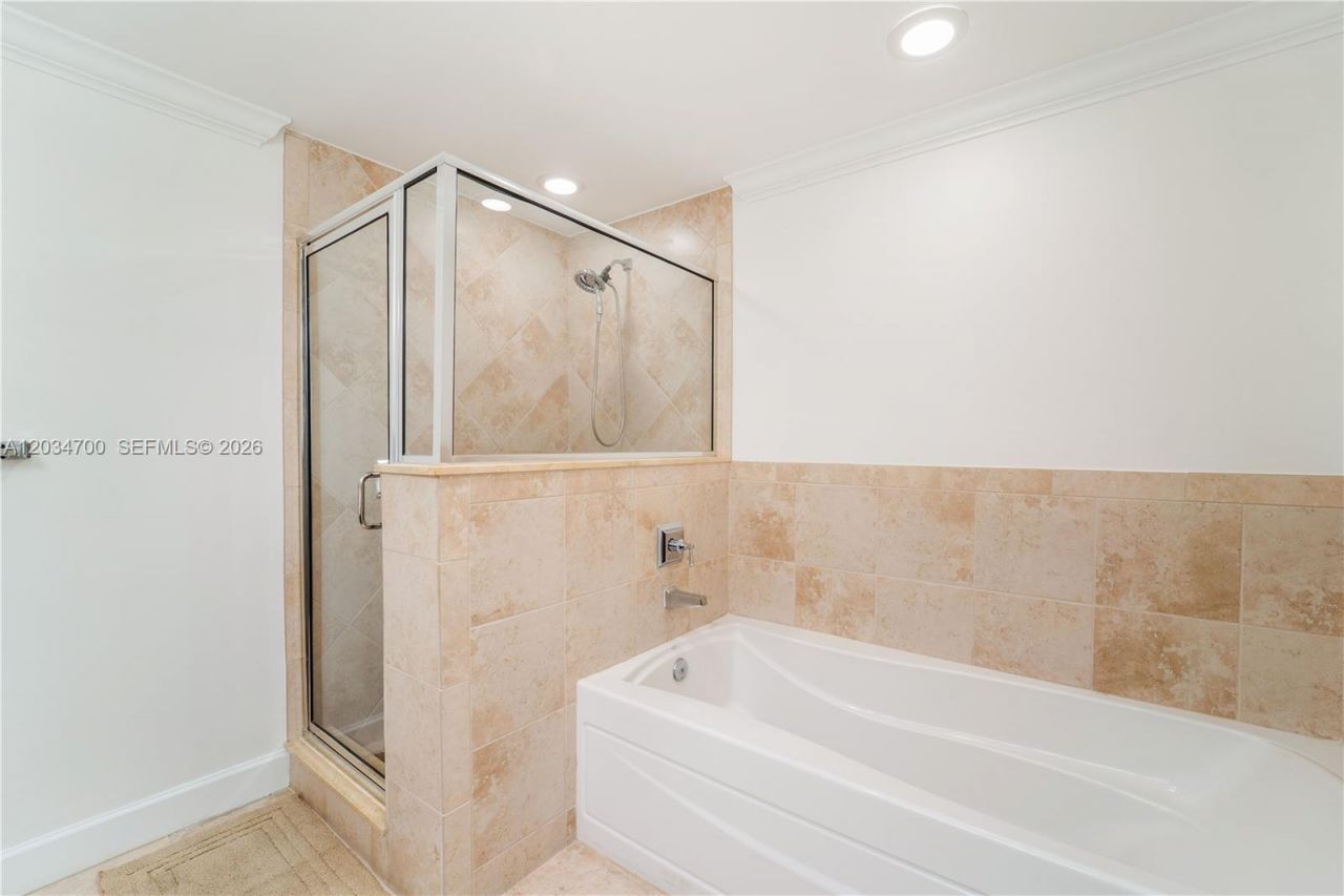 100 Andalusia Ave, Unit 410, Coral Gables, FL 33134 Photo