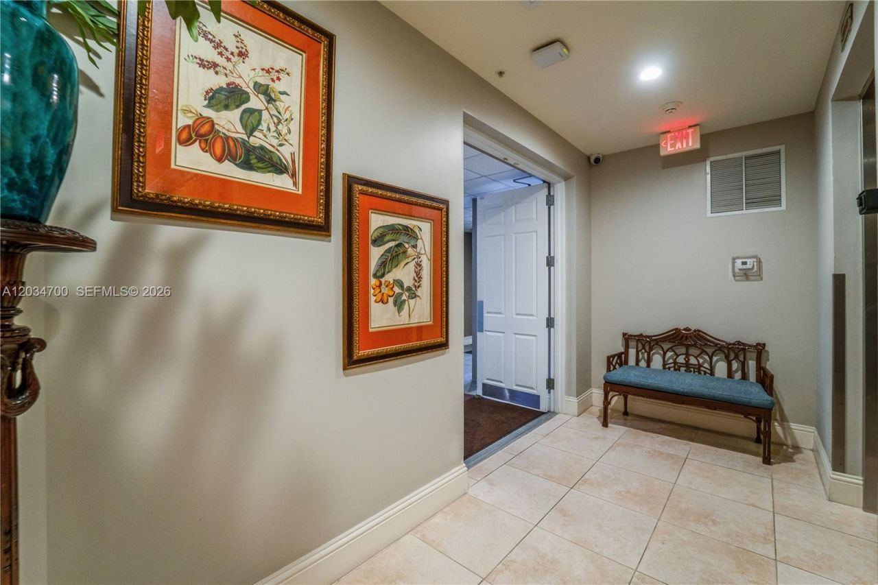 100 Andalusia Ave, Unit 410, Coral Gables, FL 33134 Photo