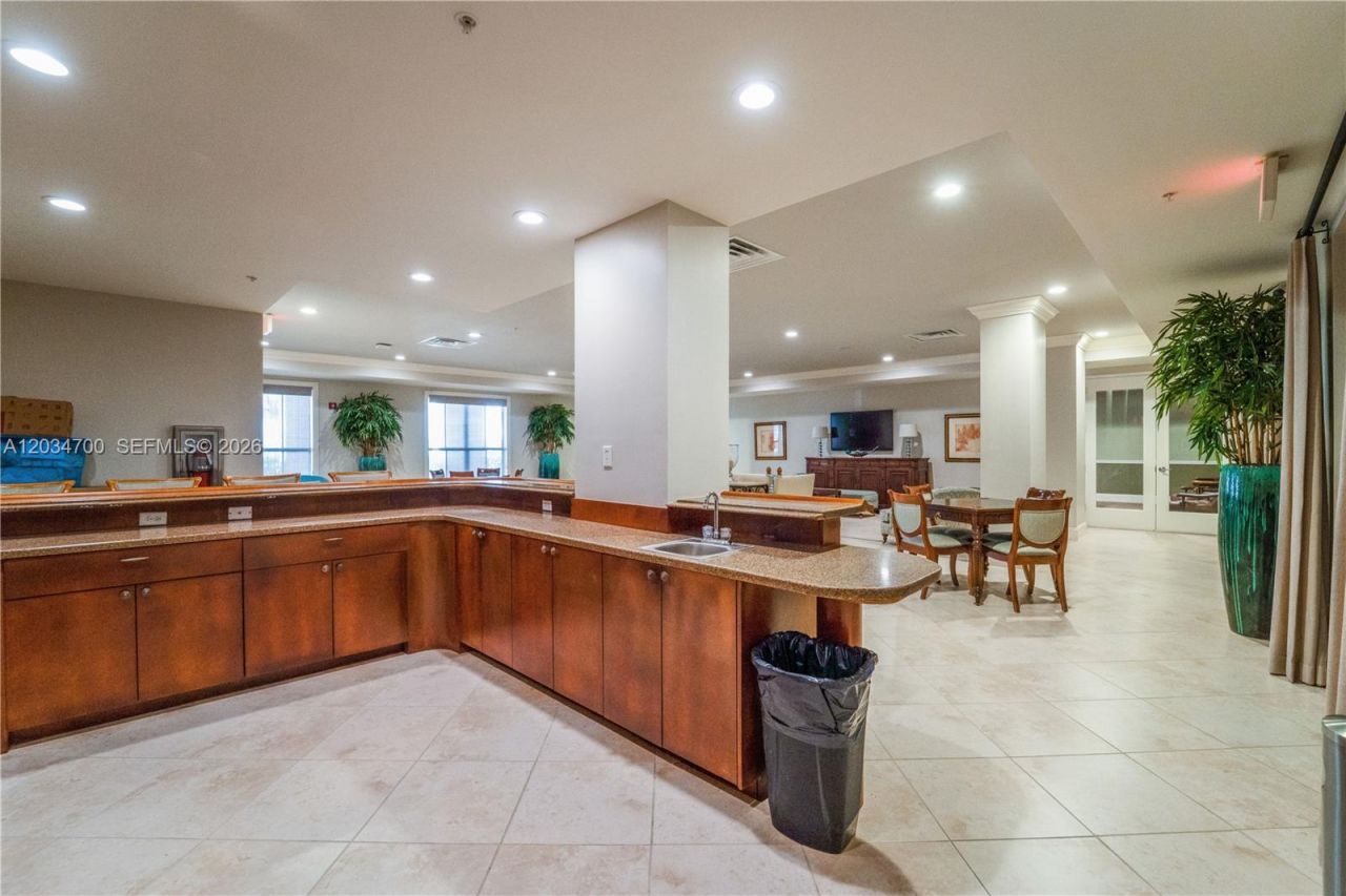 100 Andalusia Ave, Unit 410, Coral Gables, FL 33134 Photo