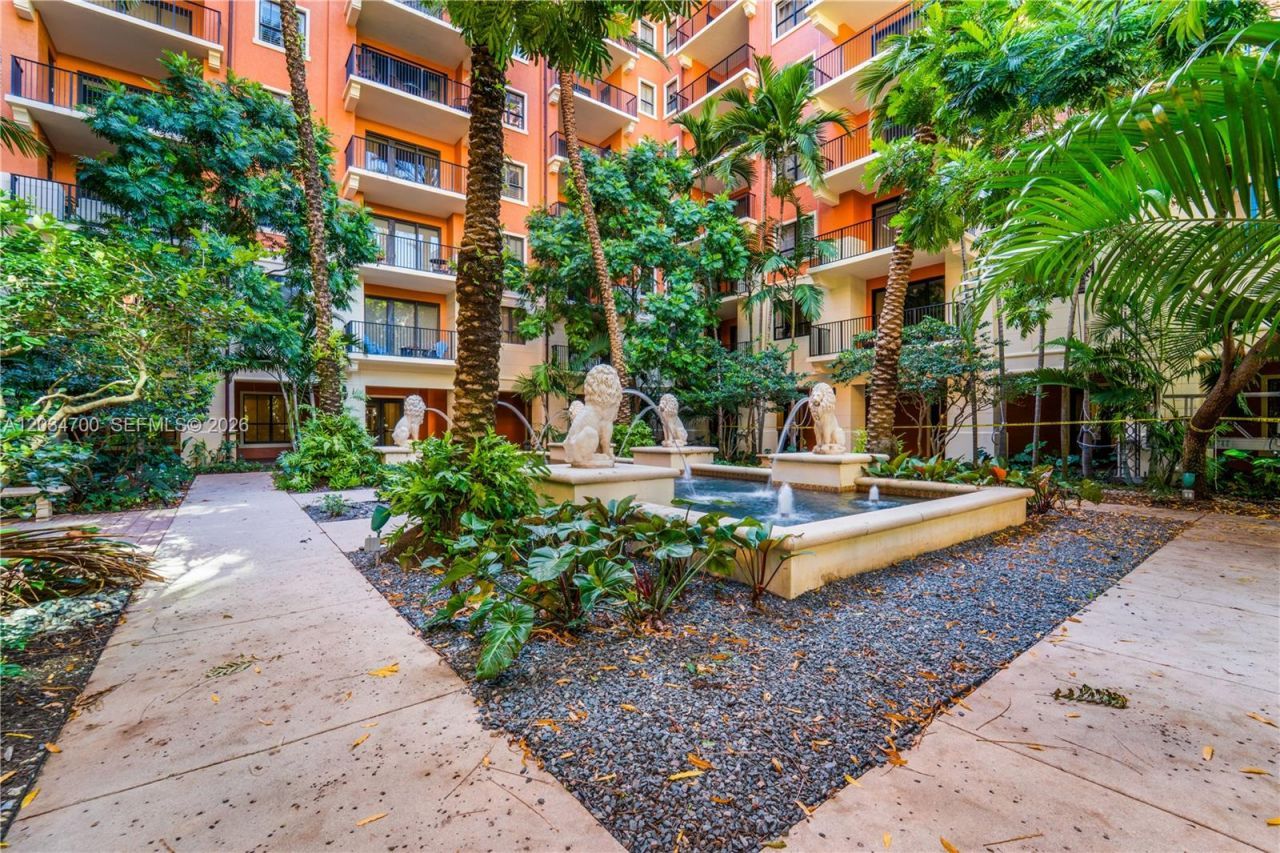 100 Andalusia Ave, Unit 410, Coral Gables, FL 33134 Photo