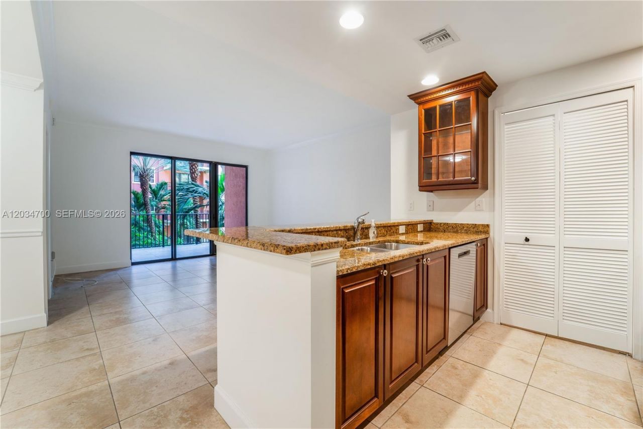 100 Andalusia Ave, Unit 410, Coral Gables, FL 33134 Photo