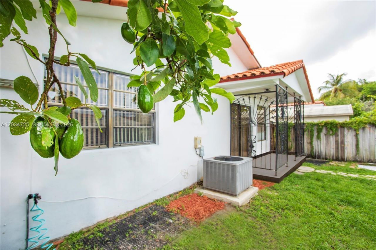 3610 SW 14th St, Miami, FL 33145 Photo