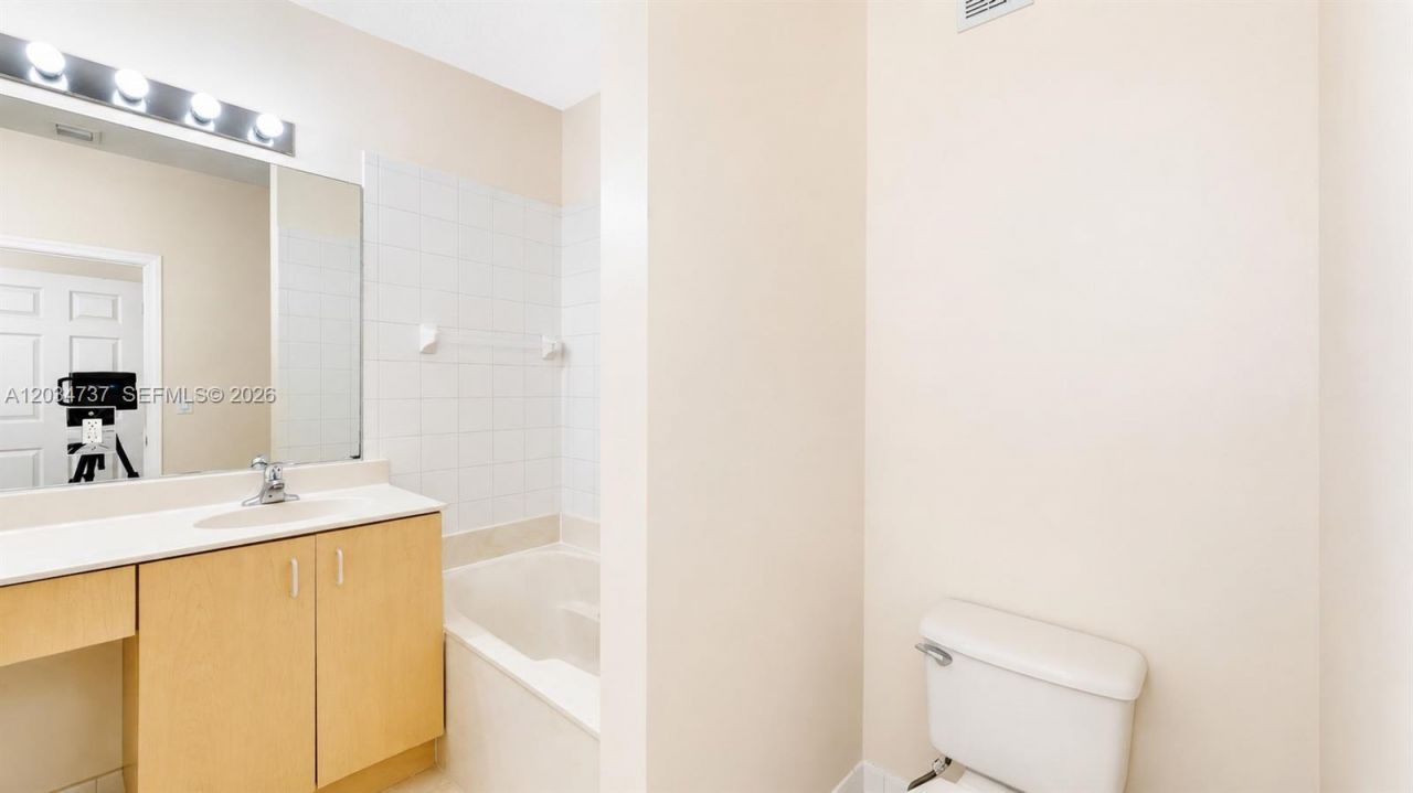 3557 Forest Hill Blvd , Unit 51, Palm Springs, FL 33406 Photo