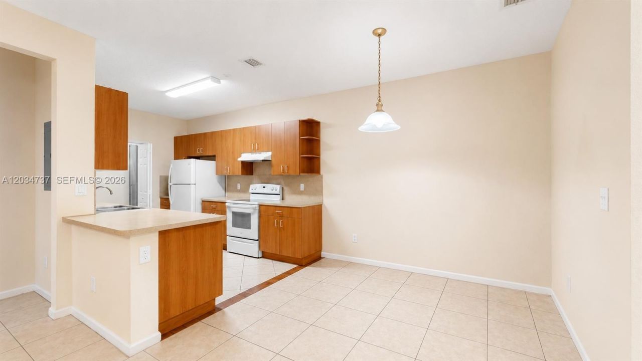 3557 Forest Hill Blvd , Unit 51, Palm Springs, FL 33406 Photo