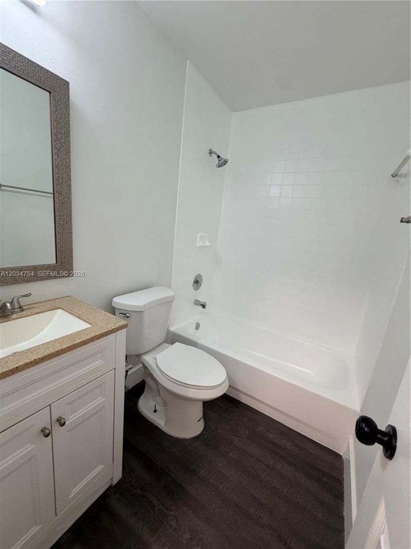 7730 W 34th Ln , Unit 14-202, Hialeah, FL 33018 Photo