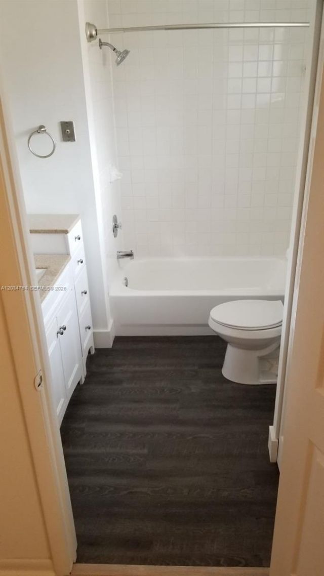 7730 W 34th Ln , Unit 14-202, Hialeah, FL 33018 Photo