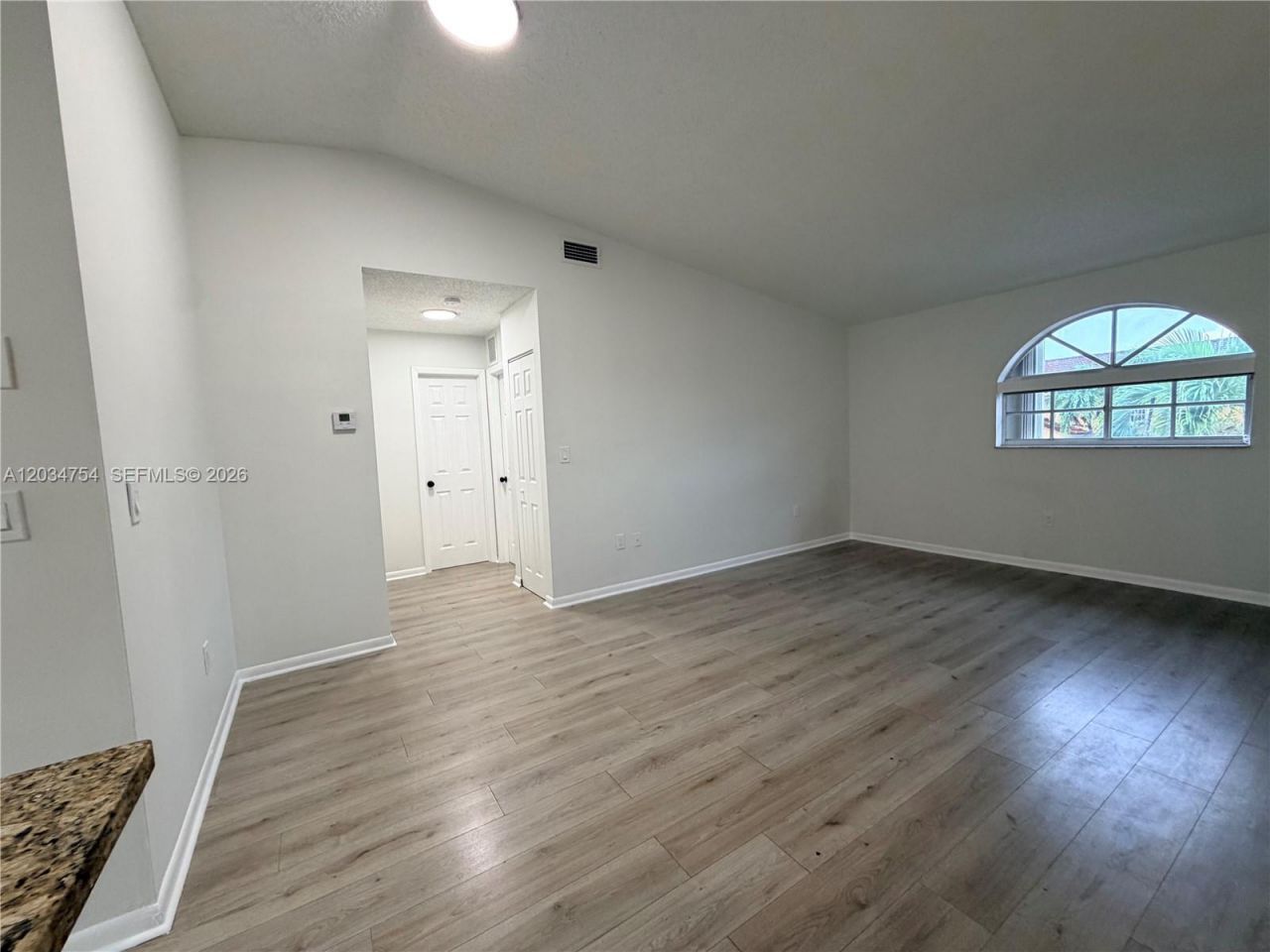 7730 W 34th Ln , Unit 14-202, Hialeah, FL 33018 Photo