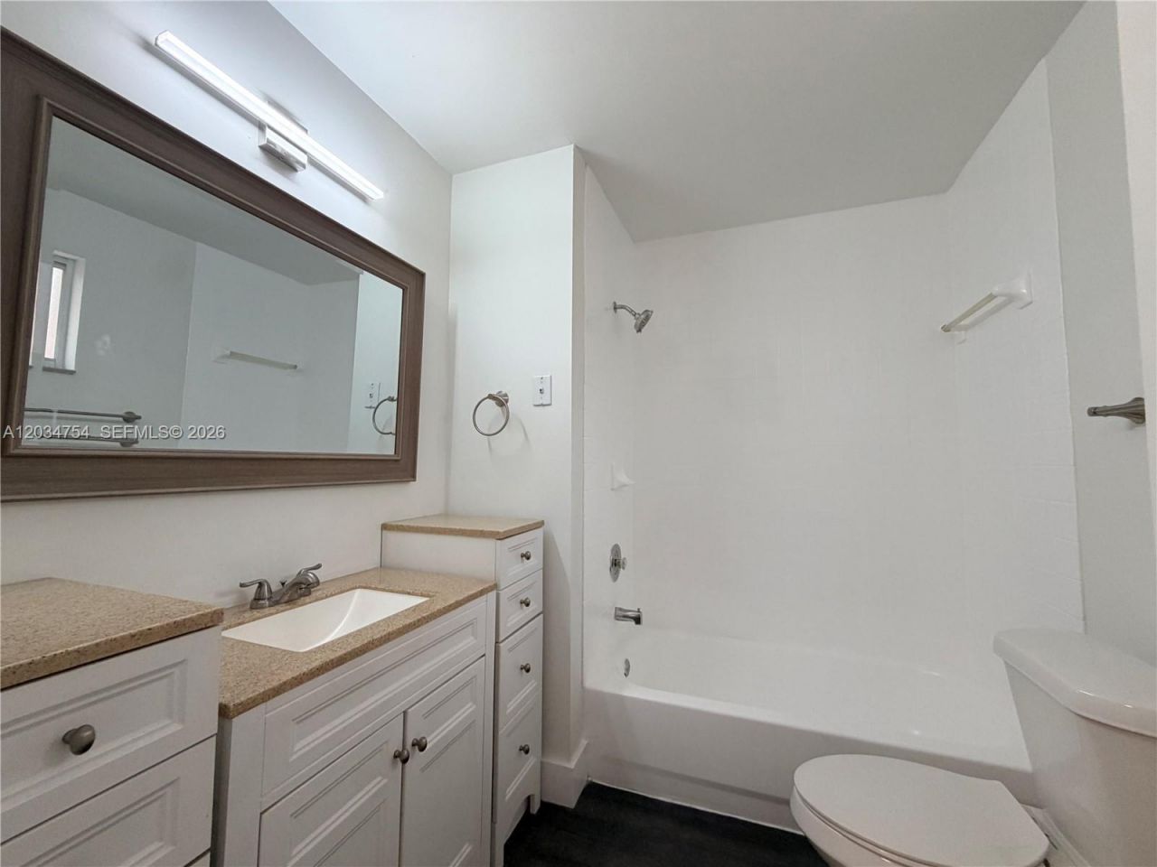 7730 W 34th Ln , Unit 14-202, Hialeah, FL 33018 Photo