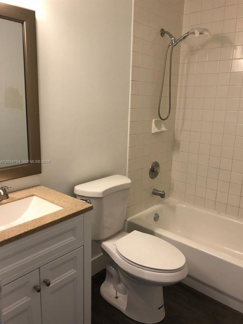 7730 W 34th Ln , Unit 14-202, Hialeah, FL 33018 Photo