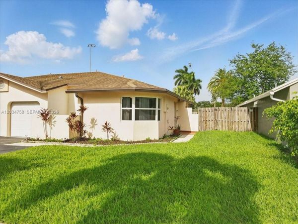 5874 SW 97th Ter , Cooper City, FL 33328