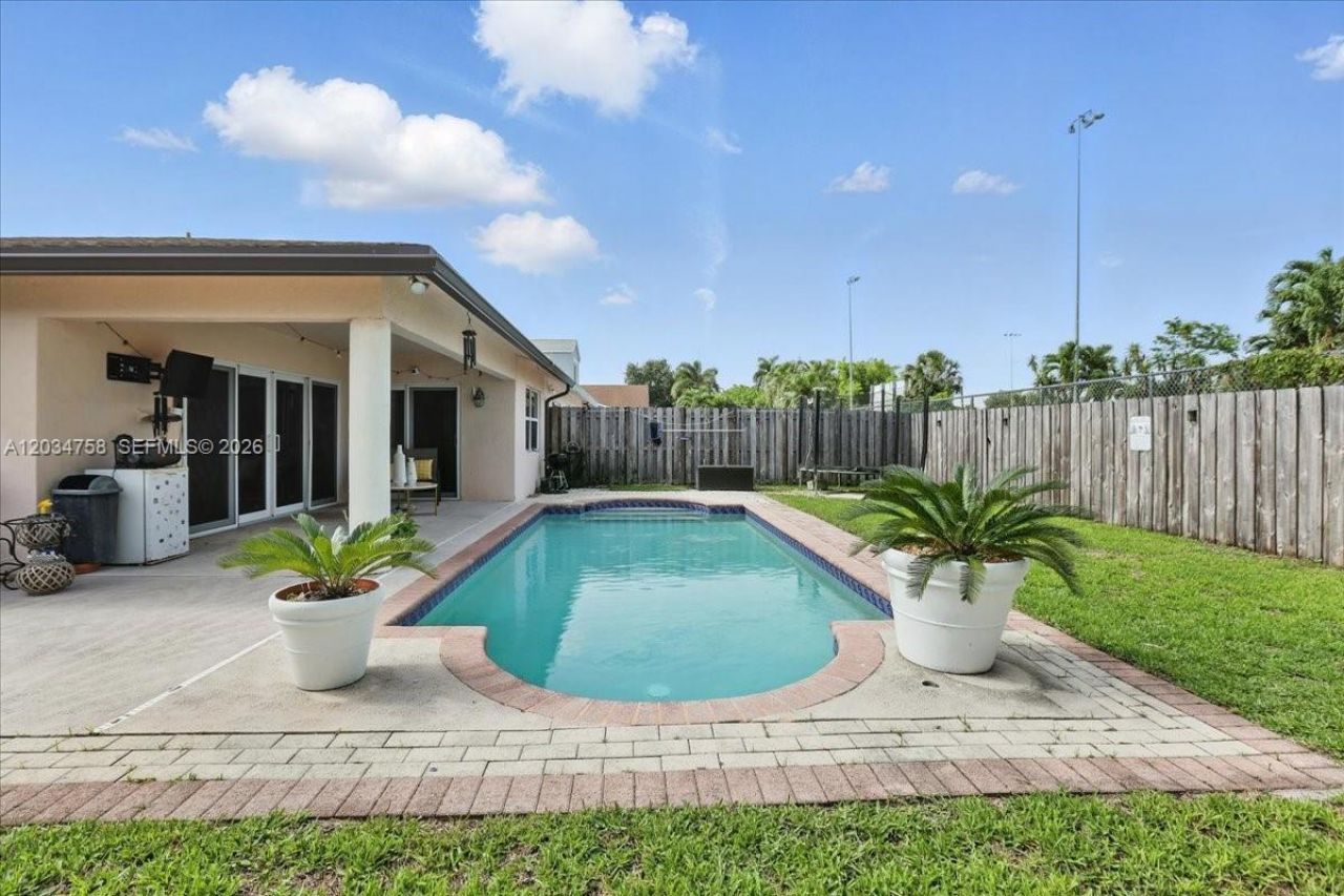 5874 SW 97th Ter , Cooper City, FL 33328 Photo