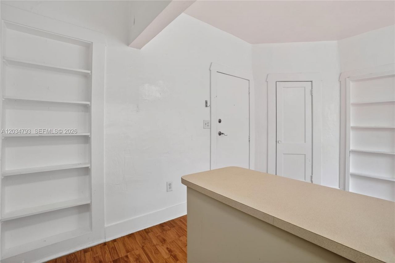 3409 S Le Jeune Rd , Unit 2, Coral Gables, FL 33134 Photo