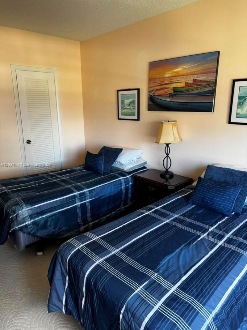 1980 S Ocean Dr, Unit 6J, Hallandale Beach, FL 33009 Photo